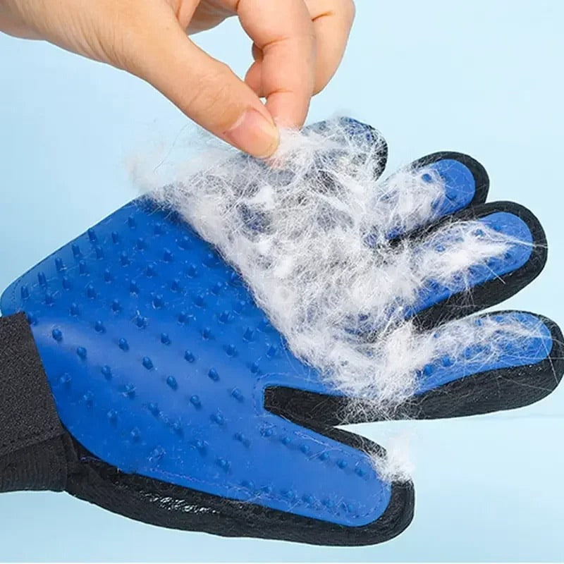 Magical Pet Grooming Glove – No More Pet Hair Mess!